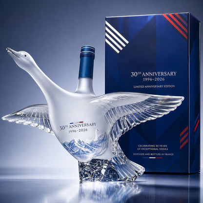 🎁Father's Day Hot Selling🪿GY Goose 30th Anniversary 3D Sculpted Vodka Bottle