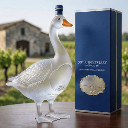 🎁Father's Day Hot Selling🪿GY Goose 30th Anniversary 3D Sculpted Vodka Bottle